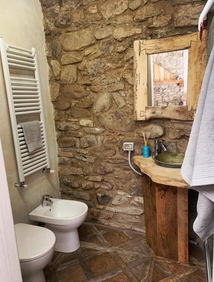 Il Nido Di Matilde _Monolocale Design Sul Fiume_ Apartman Rossena Kültér fotó