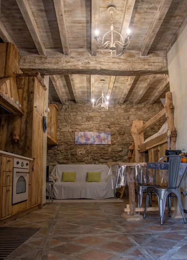 Il Nido Di Matilde _Monolocale Design Sul Fiume_ Apartman Rossena Kültér fotó