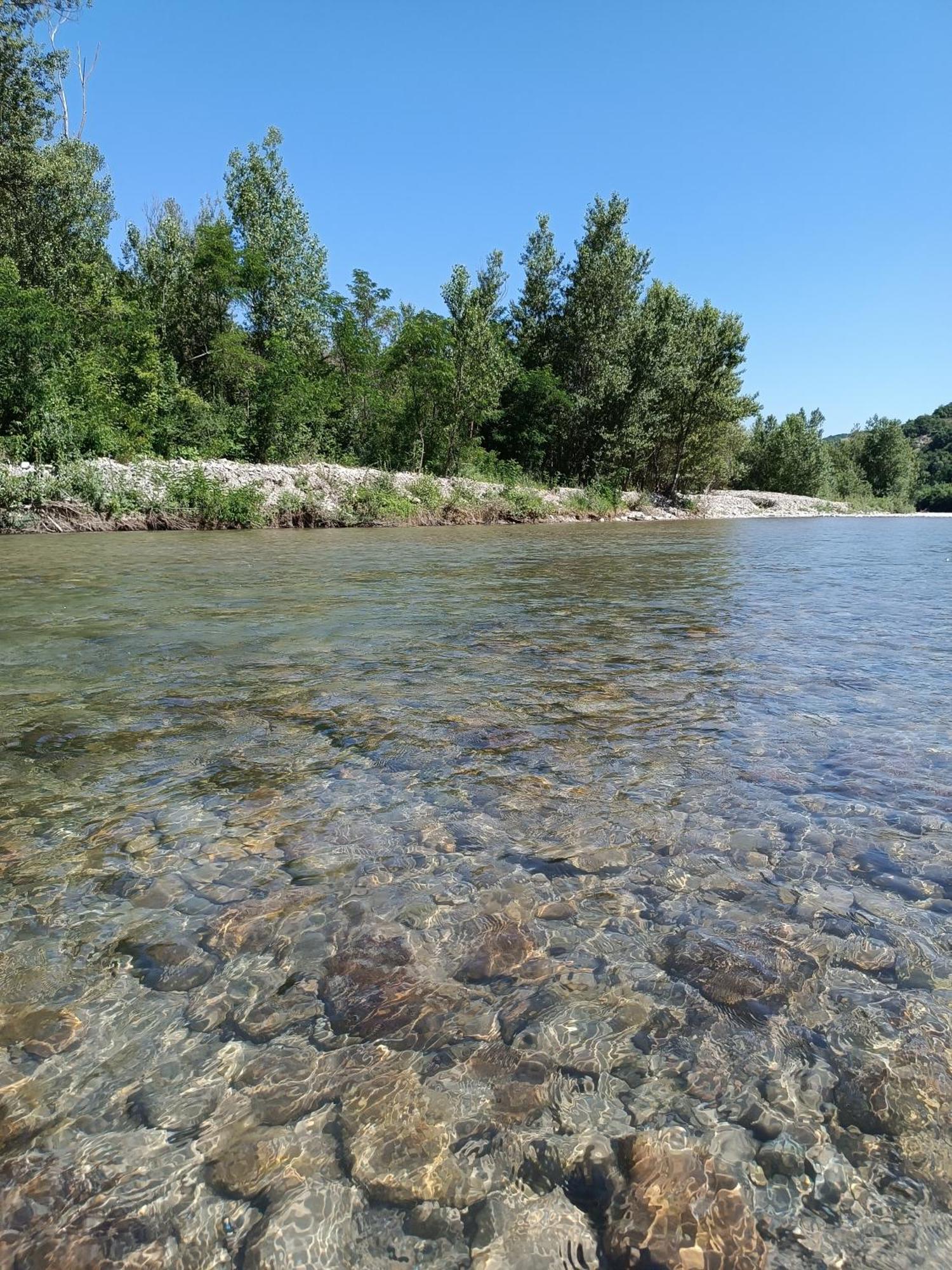 Il Nido Di Matilde _Monolocale Design Sul Fiume_ Apartman Rossena Kültér fotó