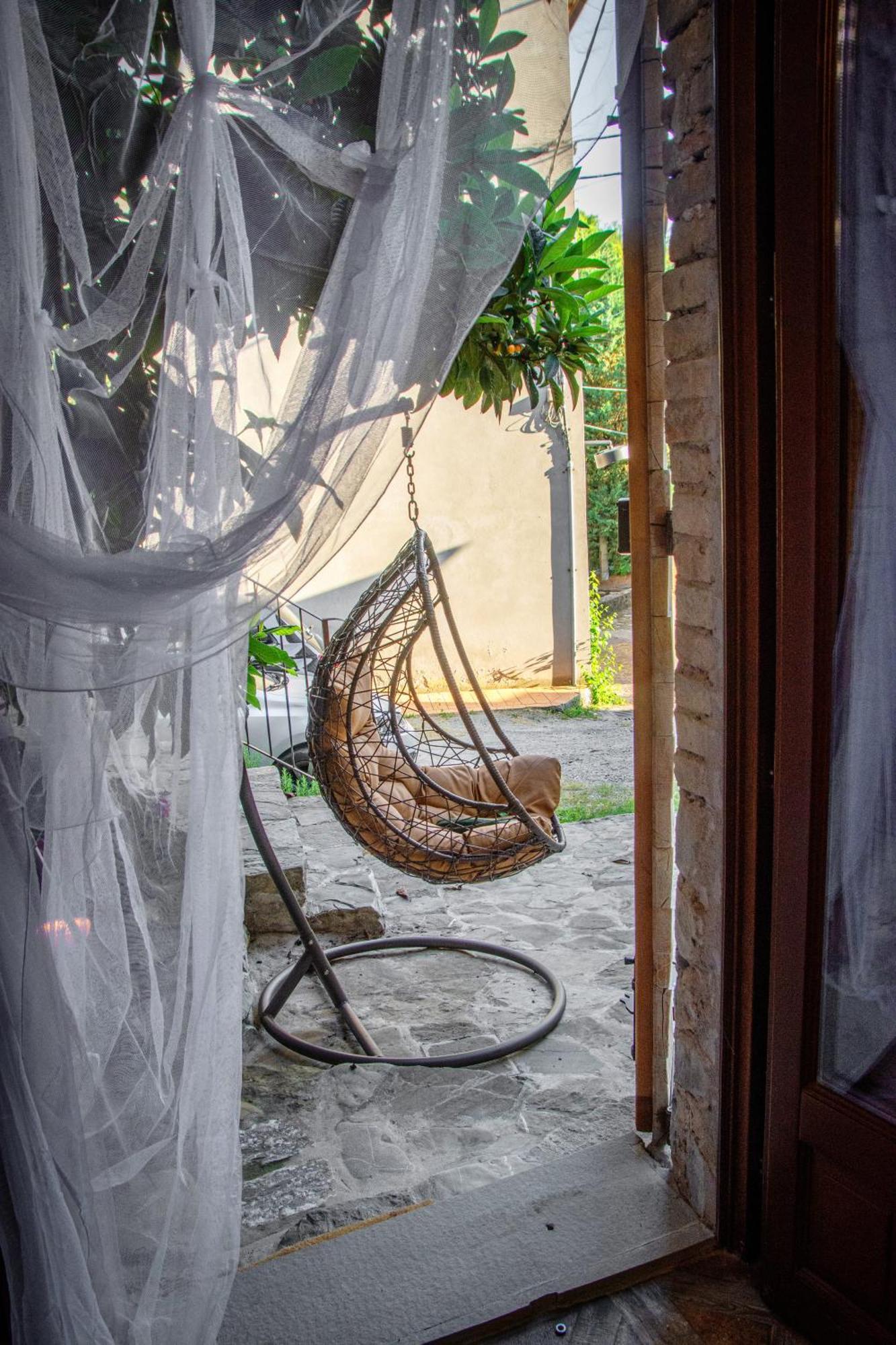 Il Nido Di Matilde _Monolocale Design Sul Fiume_ Apartman Rossena Kültér fotó